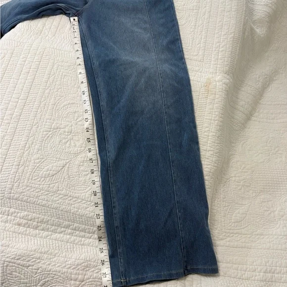 HALARA High Rise Blue Jeans with Button Detail - Picture 6 of 8